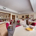 Hr Hotel 4*