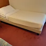 Hr Hotel 4*