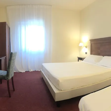 Hotel Hr 4*