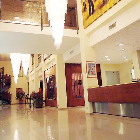 Hotel Hr 4*