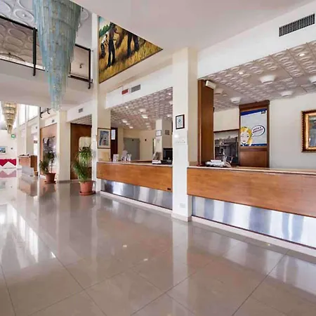Hotel Hr 4*