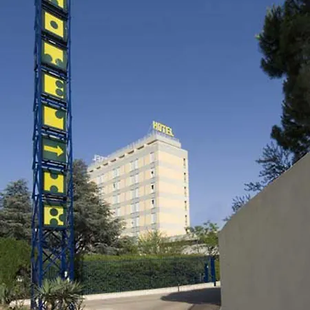 Hr Hotel