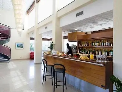 Hotel Hr 4*