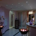 Hr Hotel