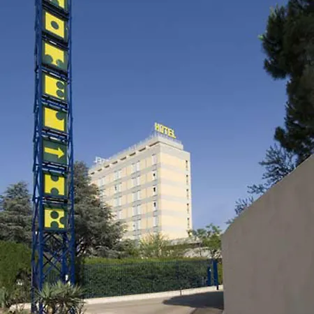 Hr 4* モドゥーニョ