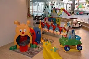 Hr Hotell 4*